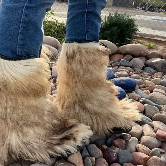 Lackner Kitzzbuhel Fur Boots - Picture 4 of 13